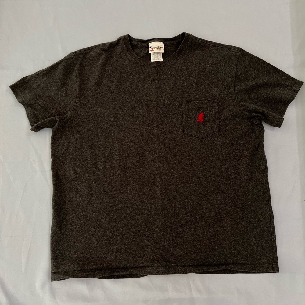VTG WALT DISNEY MICKEY MOUSE red embroidered mickey adult T | XL